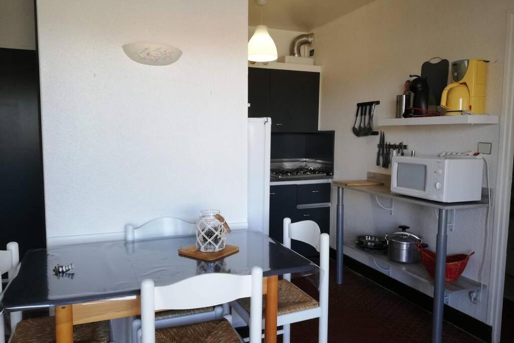 Appartement Soleil Levant - Accès direct plage - Terrasse - Une chambre - Proche Commerces Le Barcarès Esterno foto